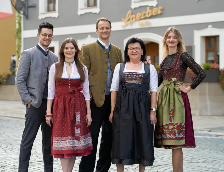 Familie Sperber — Sperber-Bräu