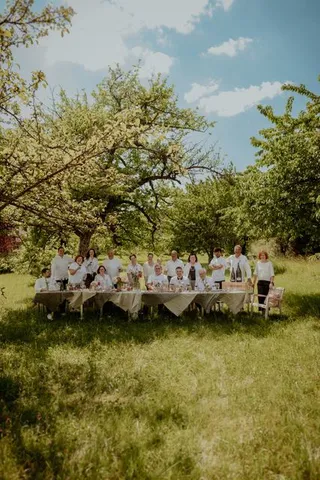 Die acht Wirte an der Tafel (Foto: Heinke Scheel)
